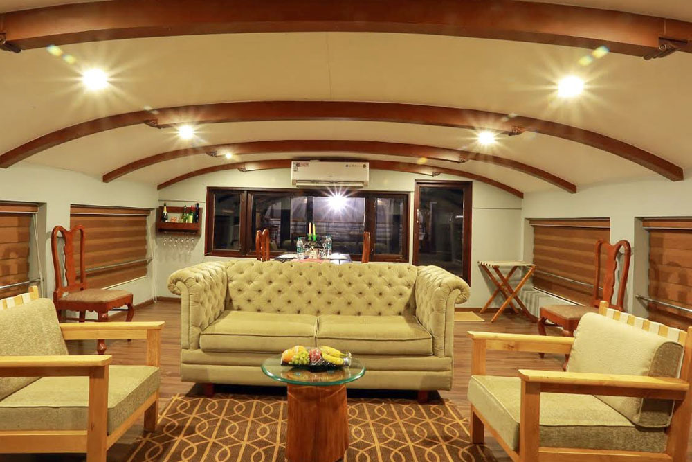 Luxury Houseboat Stay in Kerala – Backwater&nbsp;Cruise