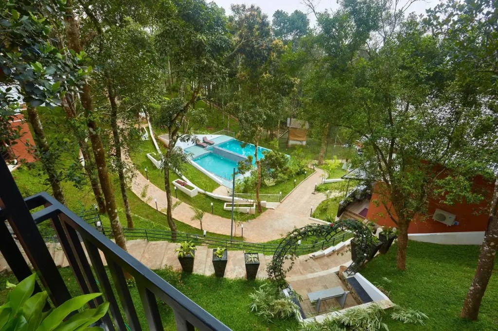 Discover Kerala’s Enchanting Hills in&nbsp;Munnar