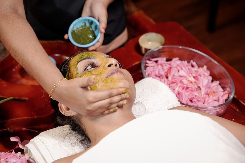 Holistic Ayurveda therapy session in Akanta ayurveda resort