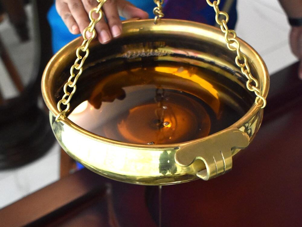 Best Ayurveda Treatment in Kochi for Natural & Root-Cause Healing