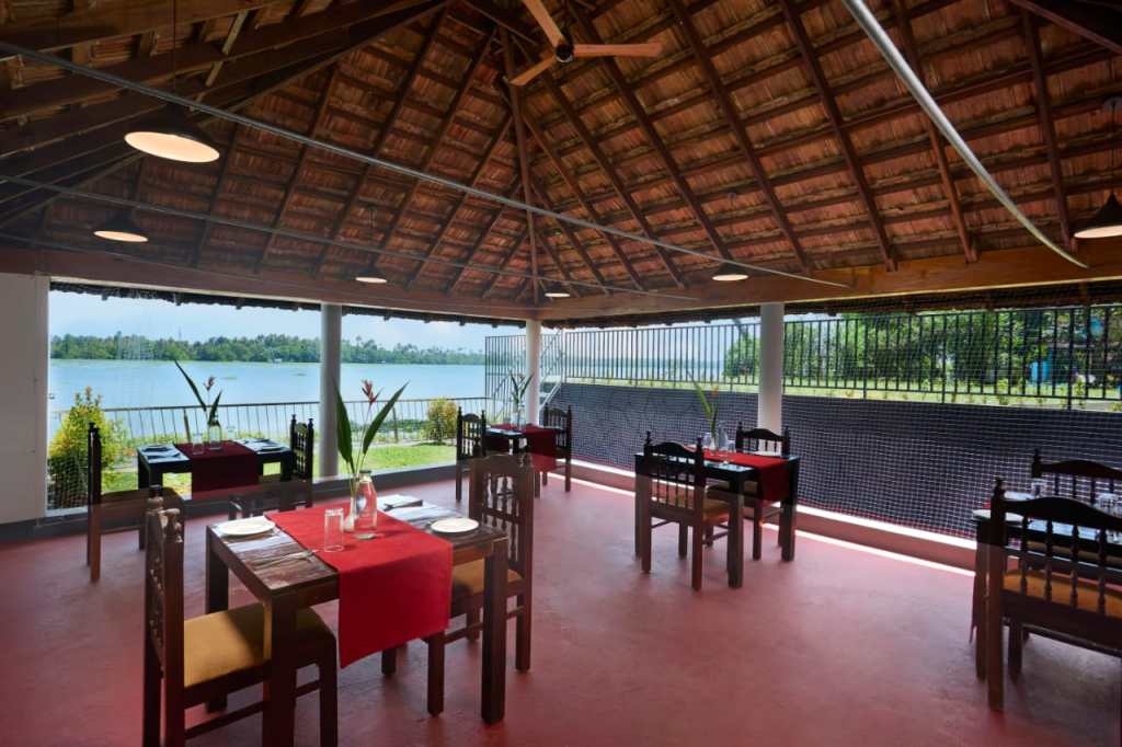 “Dining at Akanta Ayurveda & Yoga Cherai with beach view and delicious Ayurvedic food”
