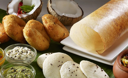 Balanced and nutritious Ayurvedic meals at Akanta Ayurveda Resort in India