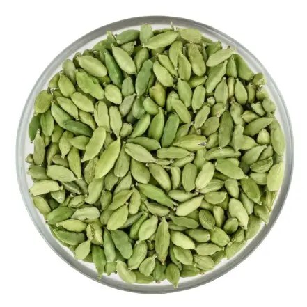  Premium organic cardamom from Mahhagrand Spices with rich aroma and fresh flavor sourced from Kerala farms